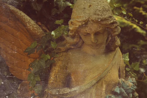 Antique Statue Angel Wings Retro Filter Vintage Style — Stock Photo, Image