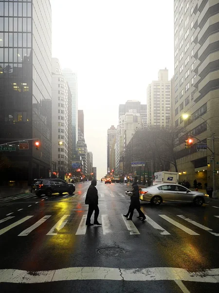 New York City Usa November People Crossing Streets Rain New — Stock Photo, Image