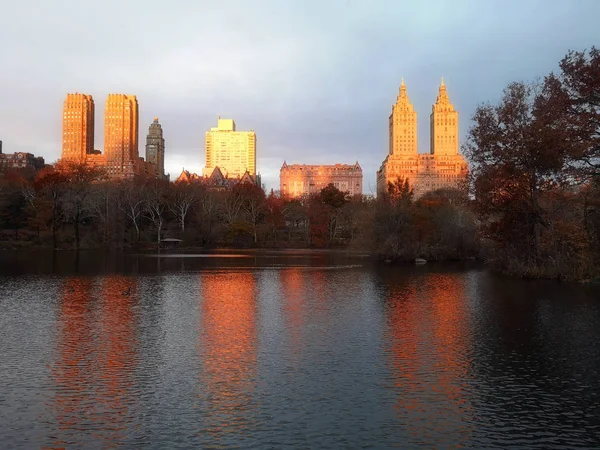 Hermosos Colores Del Otoño Matutino Nueva York Central Park Sunrise — Foto de Stock
