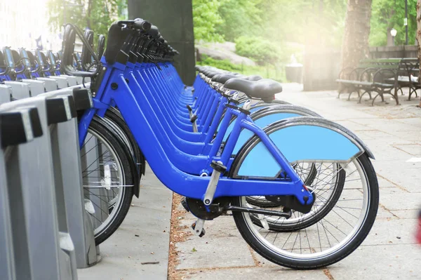 Miejskie rowery Rent-A-Bike Concept — Zdjęcie stockowe