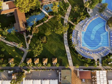 Luxury Resort Sunrise, sabahın erken saatlerinde sahil aktivitesi