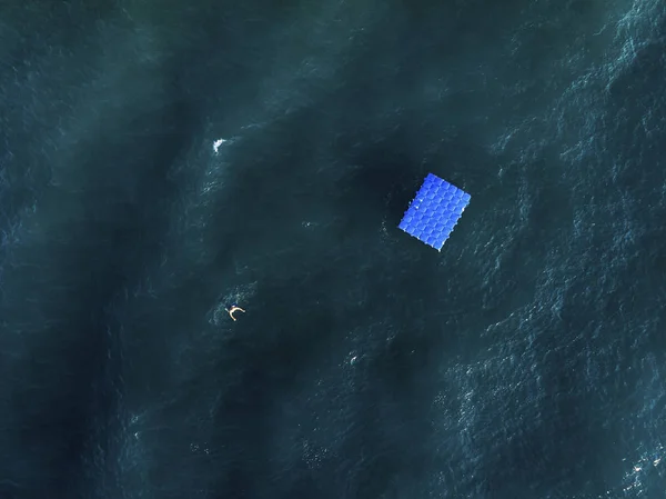 Platform in the sea — Stock Photo, Image