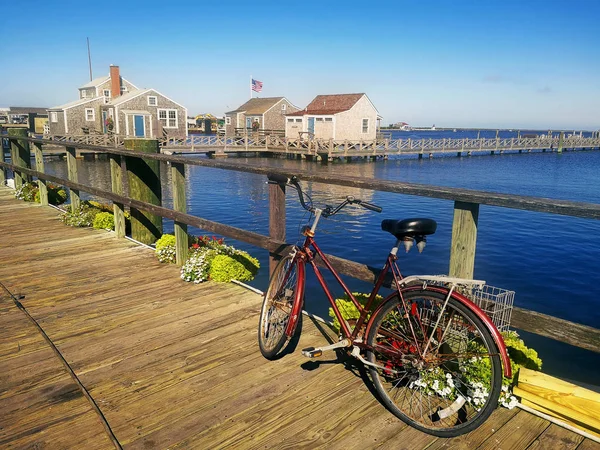 Bicicleta en Harbour Houses Nantucket Island — Foto de Stock