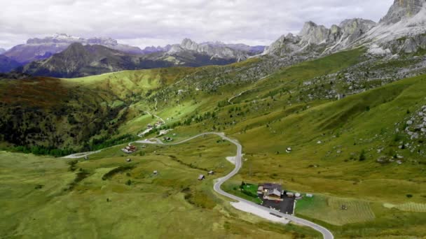 Luchtfoto Van Passo Giau Het Najaar Dolomieten Italië Schilderachtige Italiaanse — Stockvideo