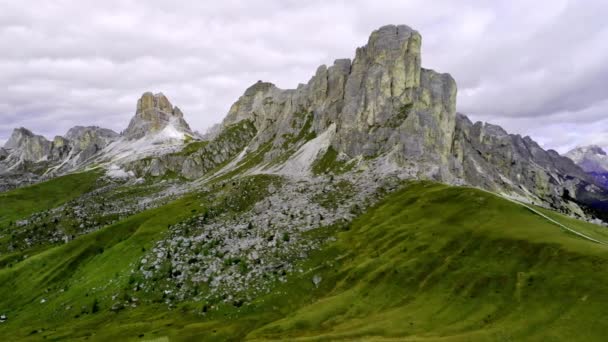 秋天的帕索焦岛空中景观 意大利白云石 风景如画的意大利白云石 — 图库视频影像