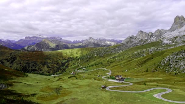 Vista Aérea Passo Giau Outono Dolomitas Itália Dolomitas Italianas Pitorescas — Vídeo de Stock