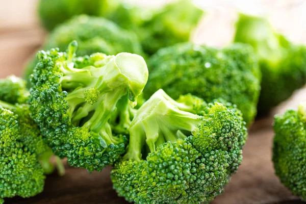 Brocoli Brocoli Frais Sur Fond Bois — Photo