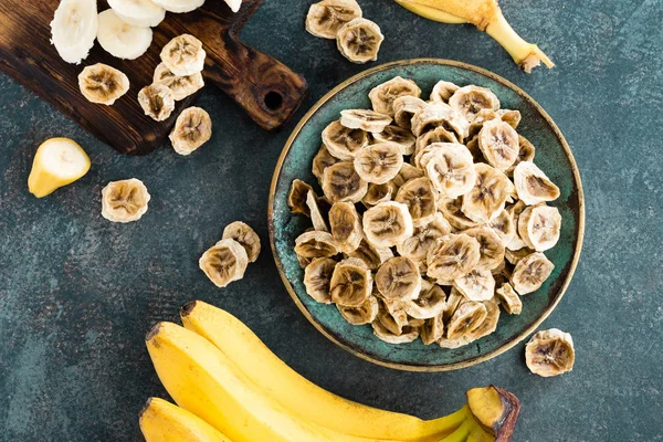 Kurutulmuş muz fiş ve taze muz