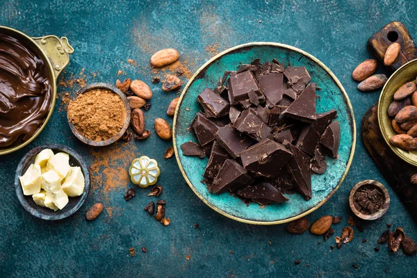Шоколад Горькие Кусочки Шоколада Масло Какао Порошок Какао Какао Бобы — стоковое фото