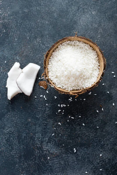 Kelapa Serpih Dalam Mangkuk — Stok Foto