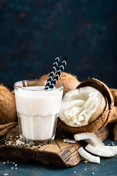 Leche Coco Fresca Vidrio Bebida Saludable Vegana Láctea — Foto de Stock