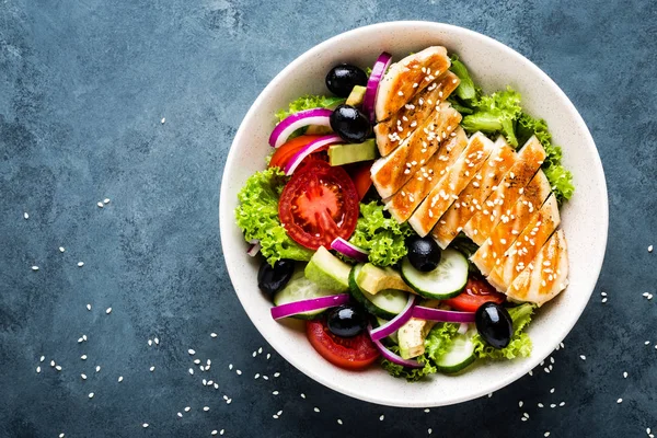 Poitrine Poulet Grillée Avec Salade Légumes Frais — Photo