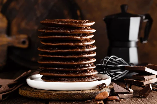 Stapel Chocolade Pannenkoeken — Stockfoto