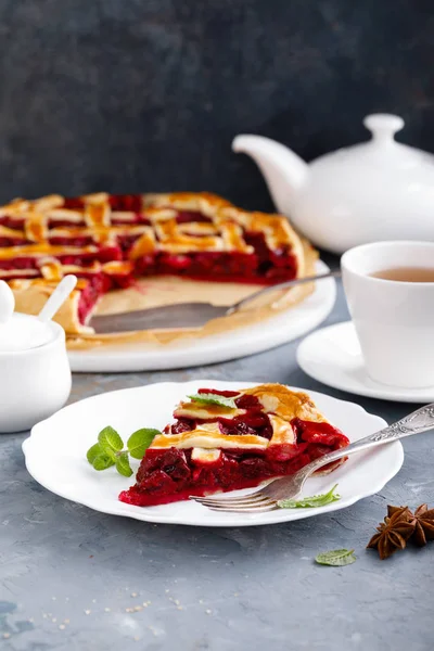 Torta Cereja Americana Com Bagas Frescas — Fotografia de Stock