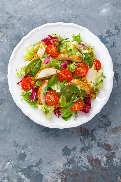 Insalata Verdure Fresche Con Carne Pollo Alla Griglia Vista Dall — Foto Stock