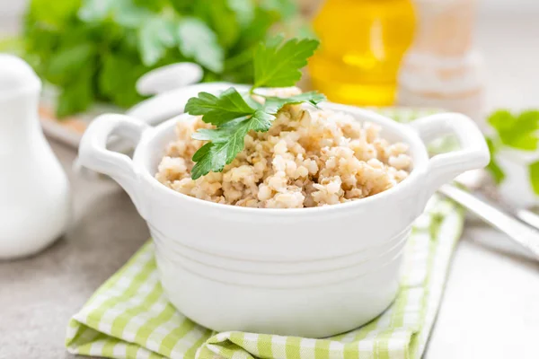 Porridge Orzo Sfondo Bianco — Foto Stock