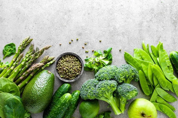 Fundo Conceito Comida Vegetariana Saudável Seleção Alimentos Verdes Frescos Para — Fotografia de Stock