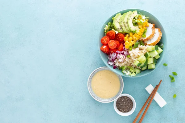 Lunch Bowls Grilled Cgicken Meat Rice Fresh Salad Avocado Cucumbers — Stock Photo, Image