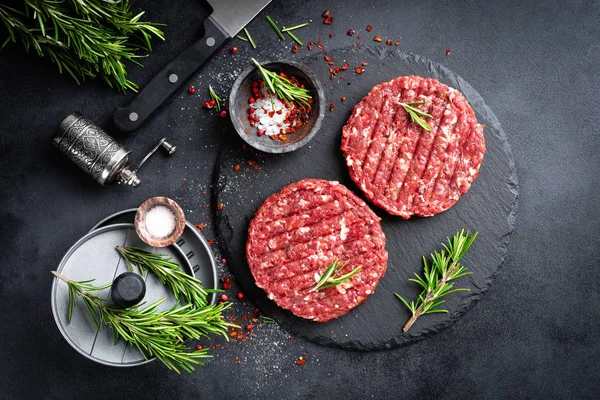 Fresh Raw Minced Beef Steak Burgers Spices — Stock Photo, Image