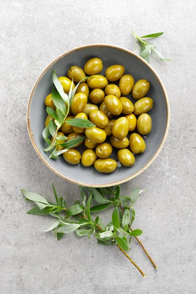 Groene Olijven Een Kom — Stockfoto