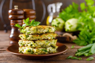 Kabak ve yeşillikile sebze börek