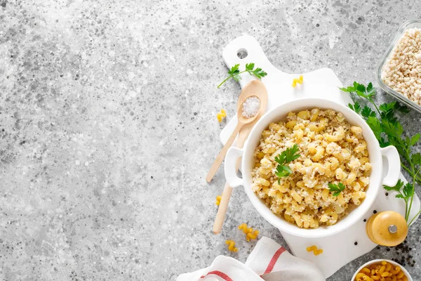 Makaroni Flotski Gekochte Nudeln Marine Stil Mit Hackfleisch Und Gebratenen — Stockfoto