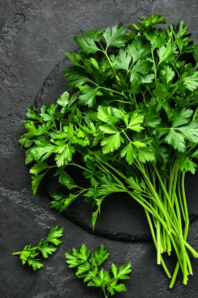 Fresh Parsley Bunch Top View — 스톡 사진