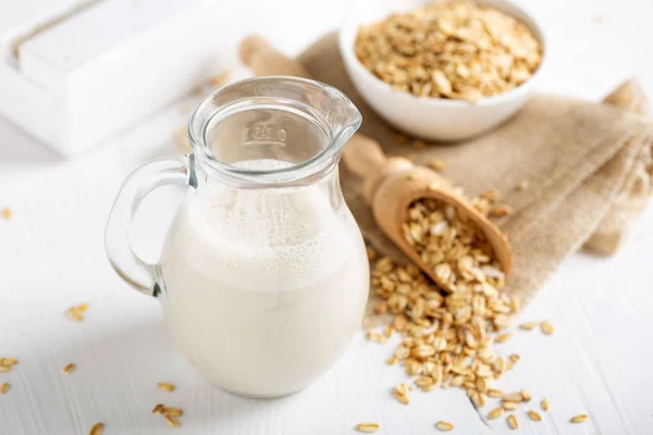 Leche Avena Bebida Orgánica Vegana Sana Láctea Con Copos —  Fotos de Stock