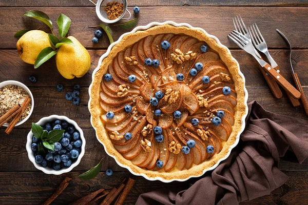 Thanksgiving Pear Tart Pie Cake Fresh Pears Blueberry Cinnamon Walnuts — Stock Photo, Image