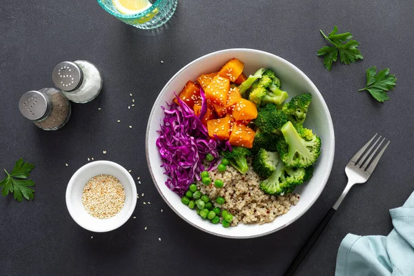 Vegetarian Quinoa Broccoli Lunch Buddha Bowl Baked Butternut Squash Pumpkin — Stock Photo, Image