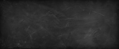 Tahta arka planda tebeşir temizlendi