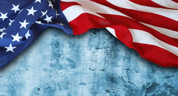 Американський Прапор Синьому Фоні — стокове фото