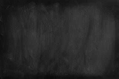 Tahta arka planda tebeşir temizlendi