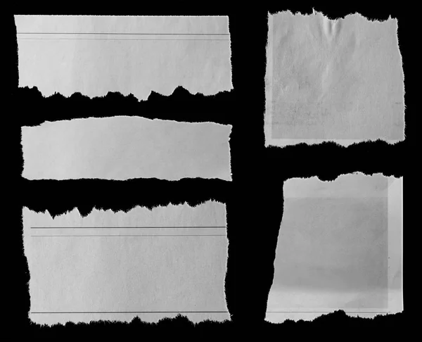 Ять Шматків Рваного Паперу Чорному — стокове фото
