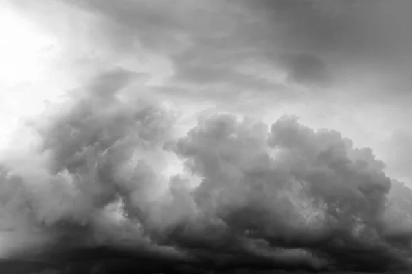 Graue Gewitterwolken Himmel — Stockfoto