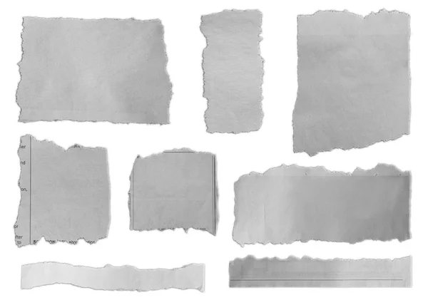 Düz Arkaplanda Yırtık Kağıt Parçaları — Stok fotoğraf