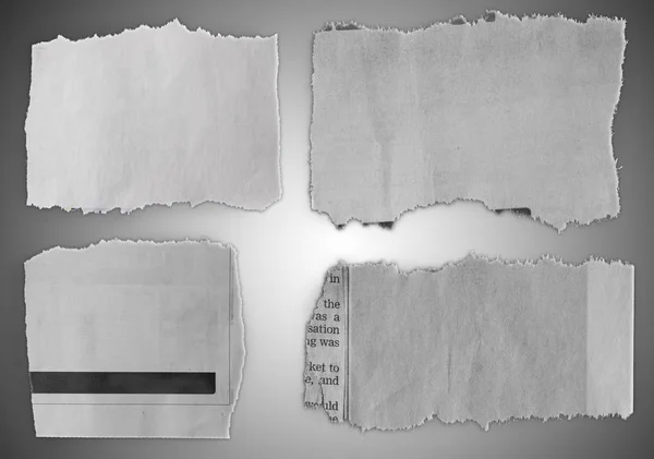 Pedaços de papel rasgados — Fotografia de Stock
