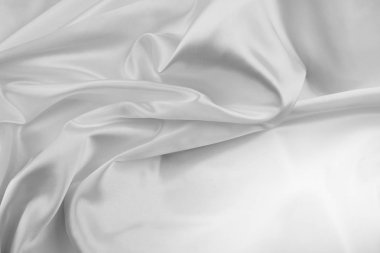 Beyaz ipek kumaş hatları