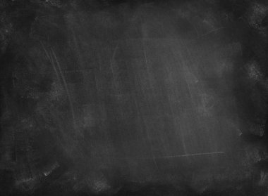 Tahta arka planda tebeşir temizlendi