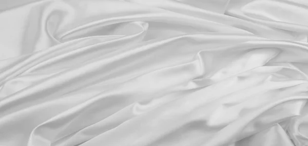 Dalgalanan Beyaz Ipek Kumaş Çizgilerinin Yakınlaştırılması — Stok fotoğraf