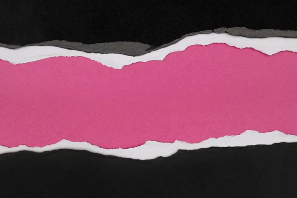 粉红背景撕碎的纸 可供复制 — 图库照片
