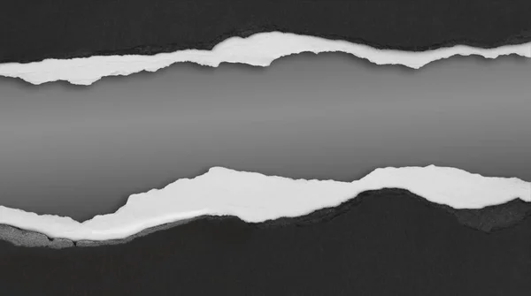 灰色背景的裂开的纸 复制的空间 — 图库照片