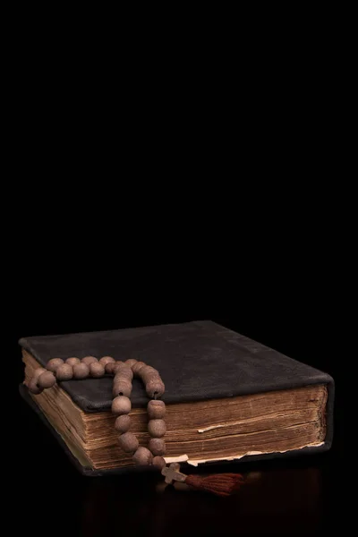 Old Book Church Rosary Black Background — Stock Photo, Image