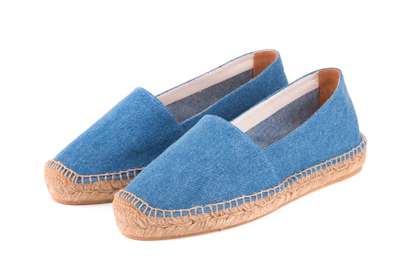 Blå espadrillos på vit bakgrund — Stockfoto