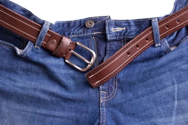 Bruine riem en jeans close-up. — Stockfoto