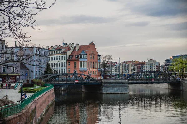 Mensen Lopen Een Straat Wroclaw Polen — Stockfoto