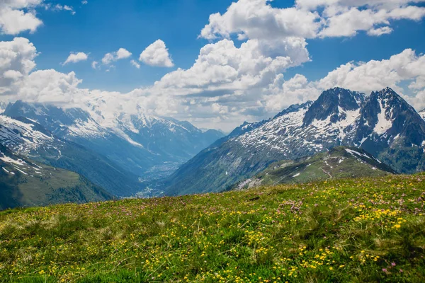 Hermoso Paisaje Montaña Con Nieve —  Fotos de Stock