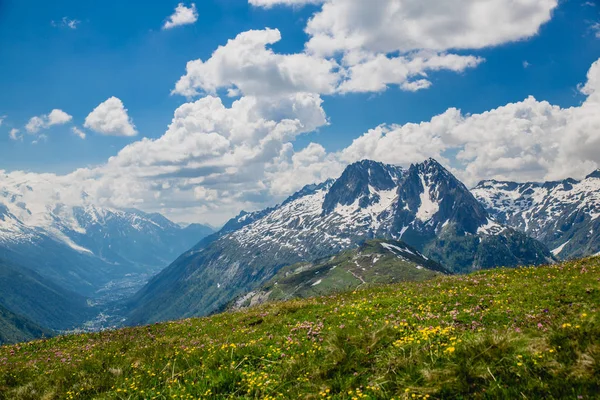 Hermoso Paisaje Montaña Con Nieve —  Fotos de Stock