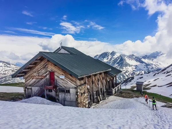 雪の美しい山の風景 — ストック写真