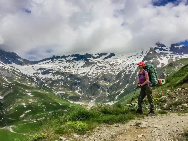 Senderismo Turístico Hermosa Montaña Los Alpes —  Fotos de Stock